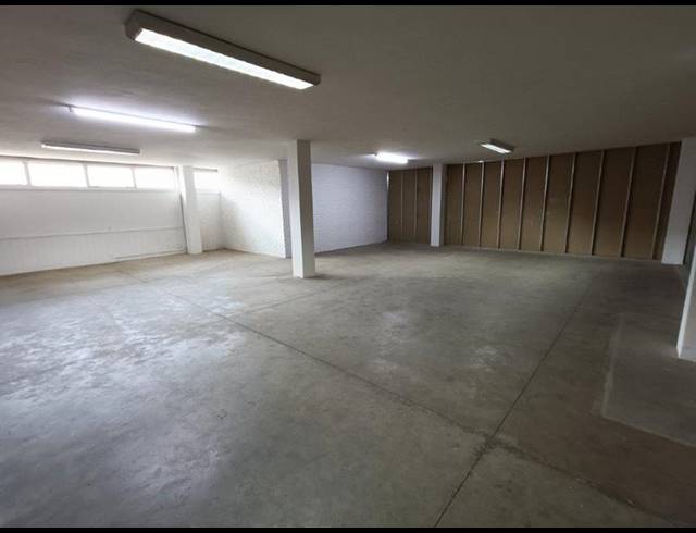 INDUSTRIAL PROPERTY TO RENT IN KAYA SAND